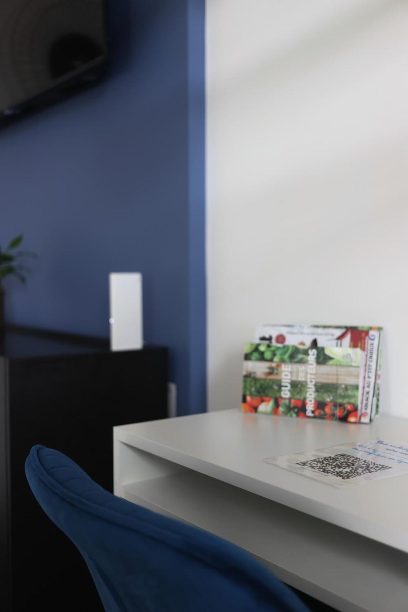 L'Equinoxe - Parking Prive - Zapart'Hotels Malesherbes Eksteriør billede